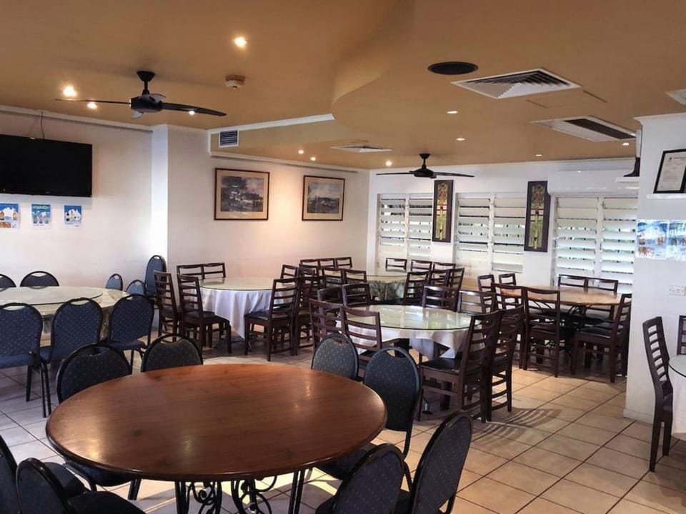 Crystal Garden Resort & Restaurant Hotel in Cairns