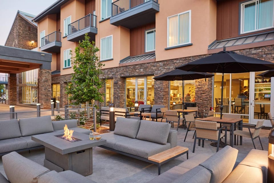 Hotel Trio Healdsburg Hotel in Healdsburg