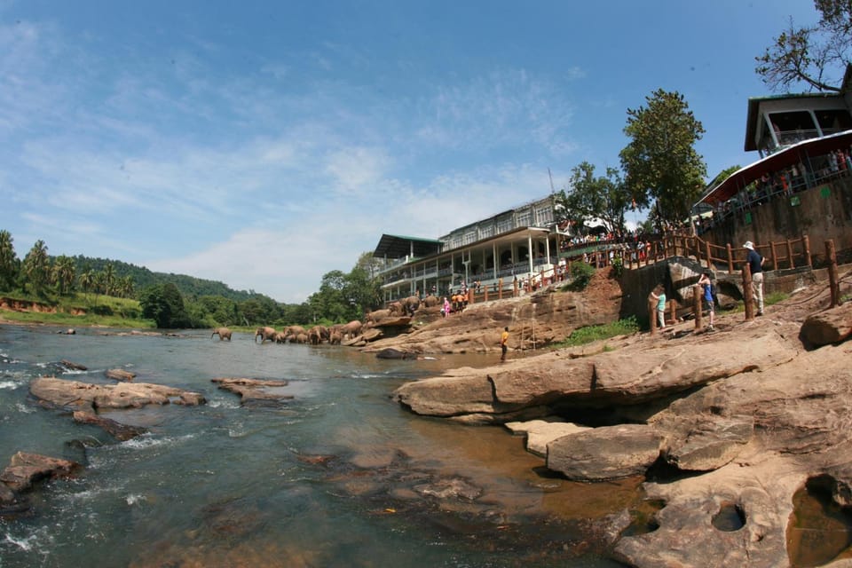 Hotel Pinnalanda Hotel in Sri Lanka