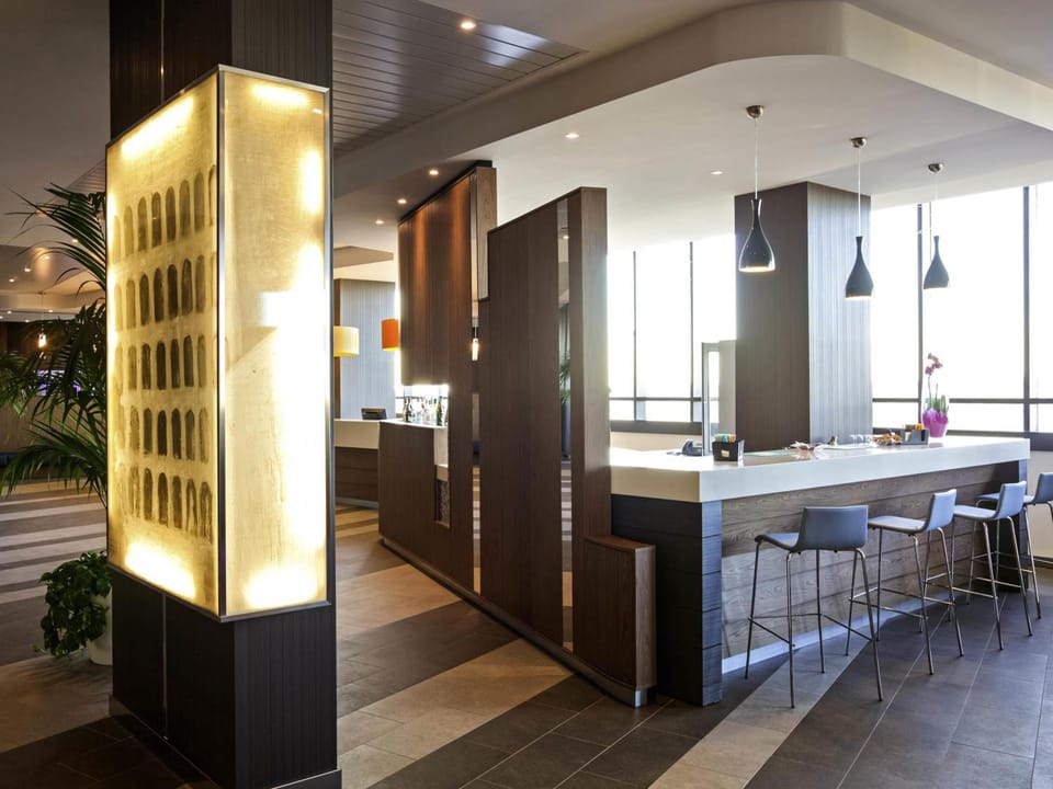 Bar/lounge