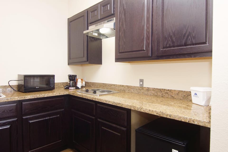 Americas Best Value Inn & Suites Cuero Hotel in Rio Grande