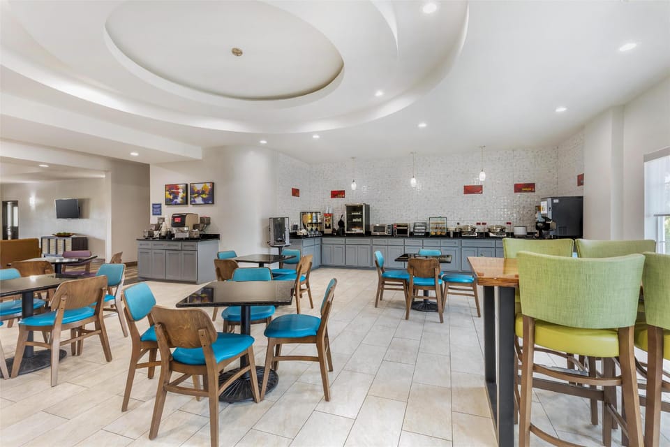 Best Western Plus Fort Worth Forest Hill Inn & Suites Hotel in Fort Worth