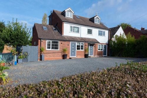 Bridge House | 1-Bed with Parking Hotel in Stratford-upon-Avon