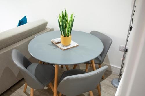 Bridge House | 1-Bed with Parking Hotel in Stratford-upon-Avon