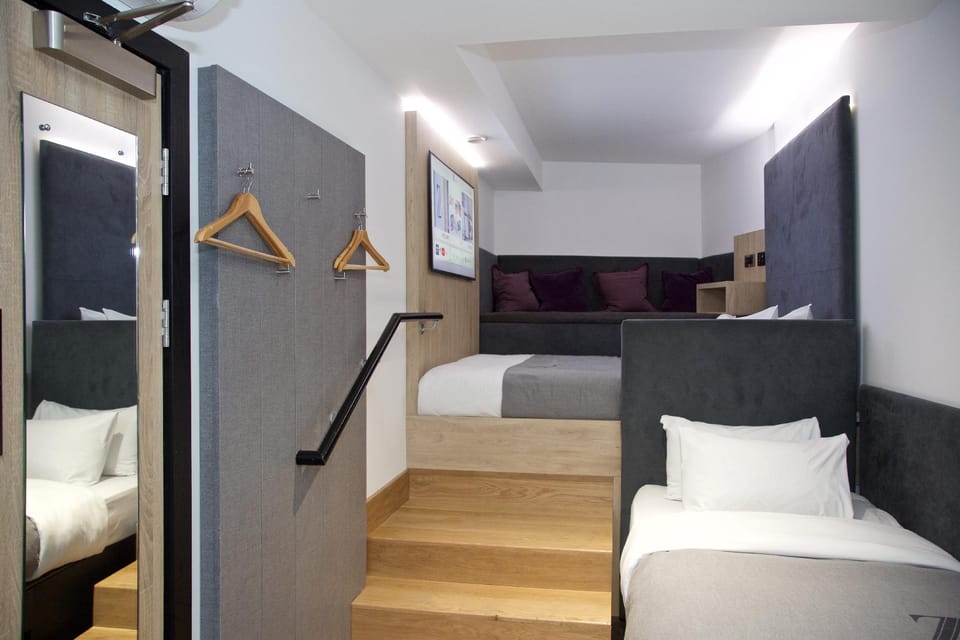 Suite room