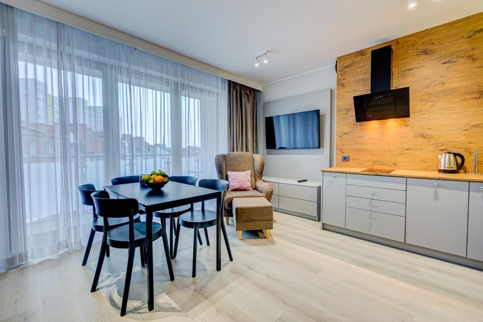 Shared lounge/TV area