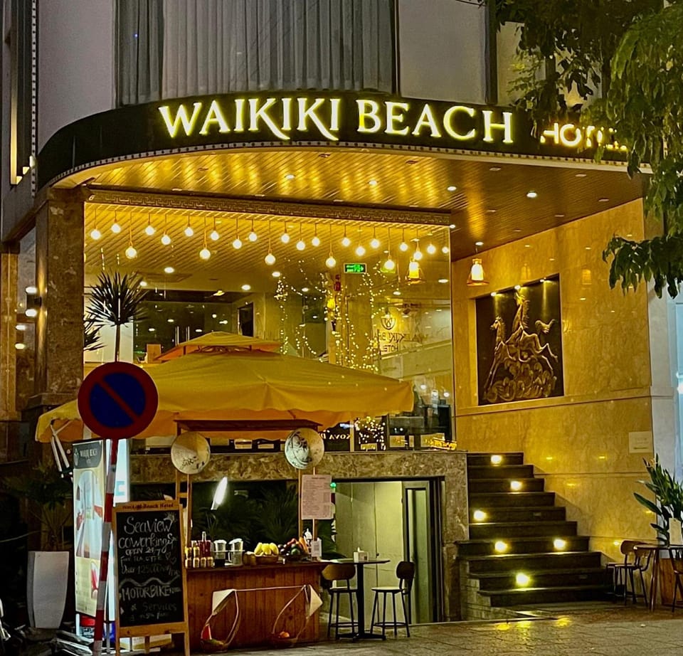 Waikiki Beach Hotel Da Nang Hotel in Da Nang