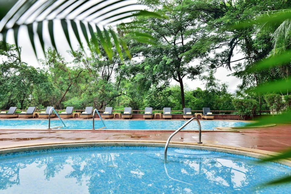 Lakeside Chalet, Mumbai - Marriott Executive Apartments Hotel in Mumbai