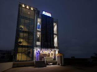 Hotel Riviera Hotel in Agra