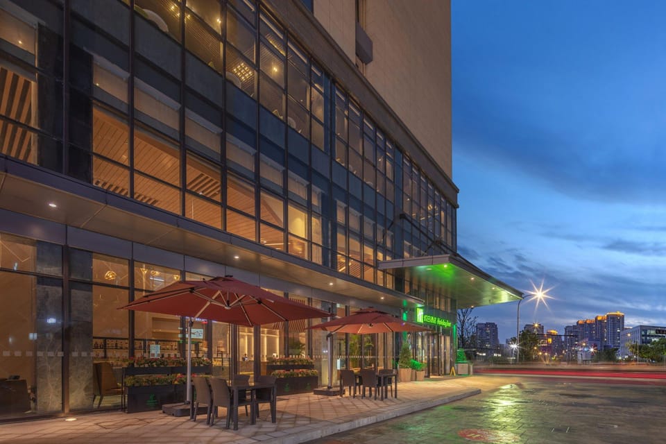Holiday Inn Hangzhou Airport Zone By IHG Hotel in Hangzhou