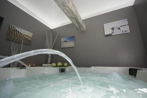 Domaine Albizia Hotel in Normandy