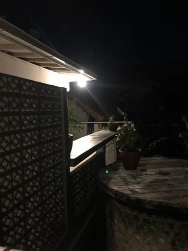 Spacious Studio Room Close to Cafe and Beach Hotel in Kuta