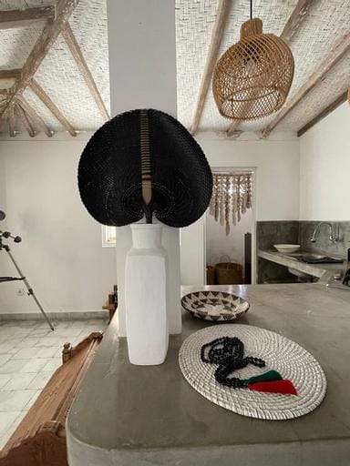 Spacious Studio Room Close to Cafe and Beach Hotel in Kuta
