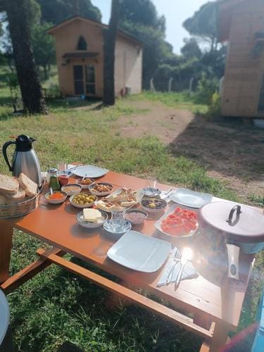 Badece Farm Yellow House Lodge in İzmir Province