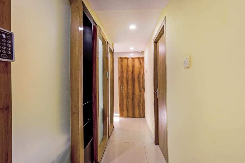 BKC Dormitory Bandra East Hostel in Mumbai