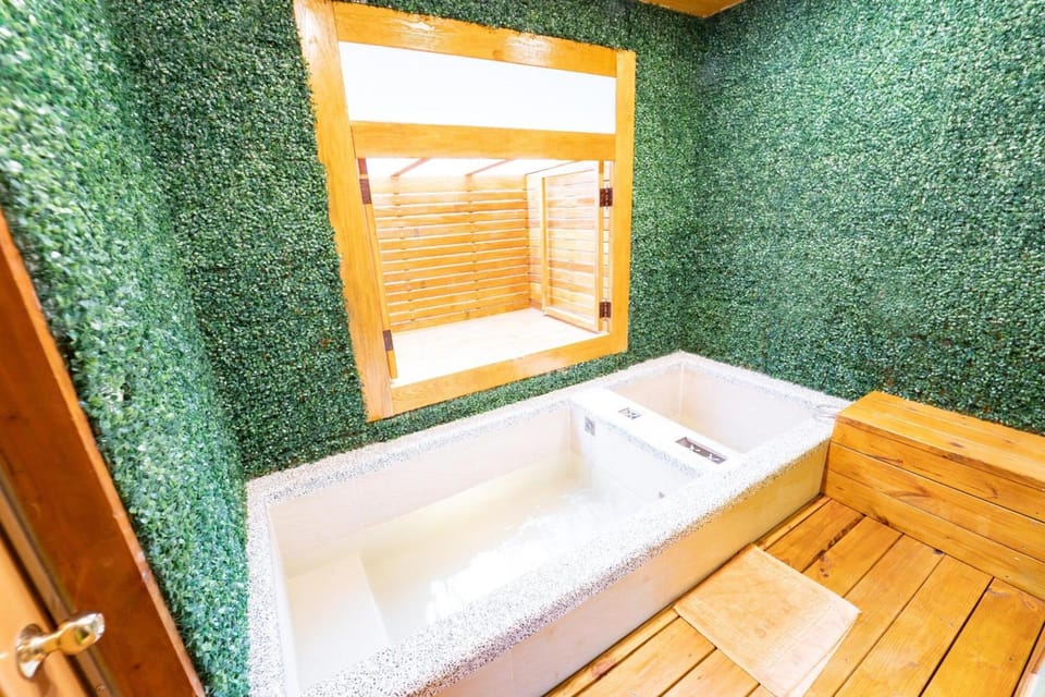 Meilonshan Hotspring Resort Resort in Kaohsiung