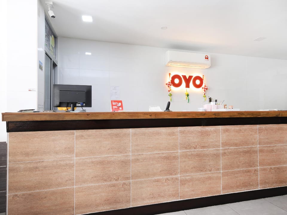 OYO 836 Mandurah Room & Cafe Hotel in Kuching