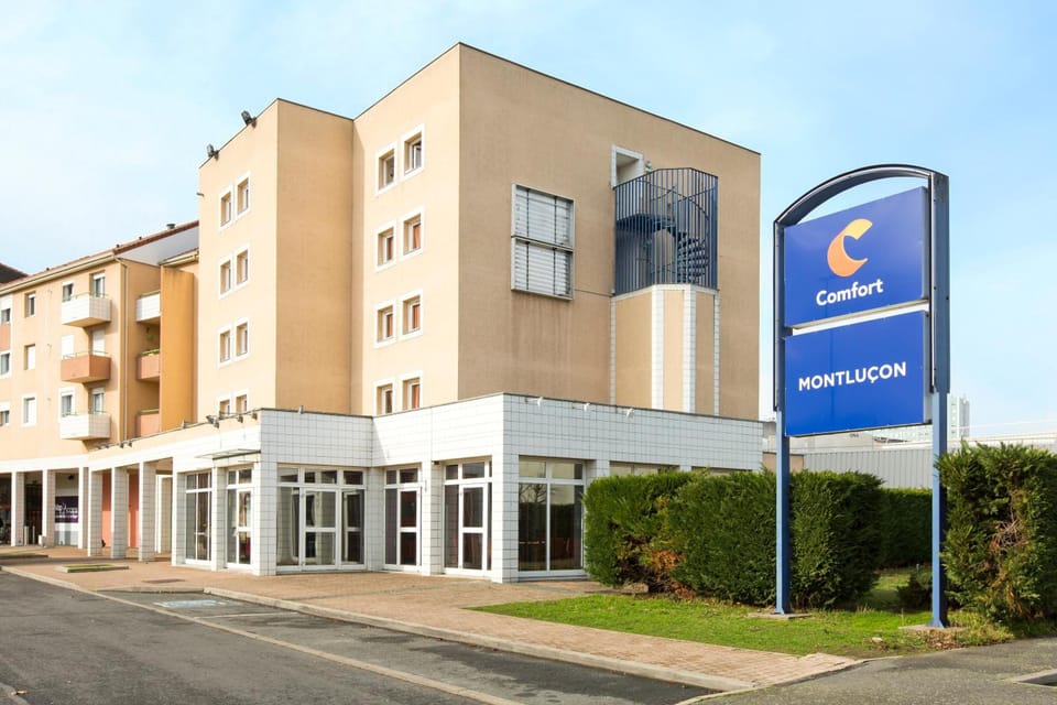 Comfort Hotel Montlucon Hotel in Montluçon