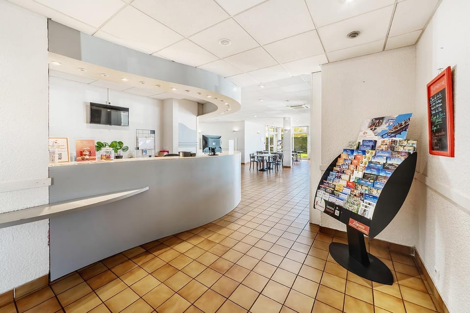 Comfort Hotel Montlucon Hotel in Montluçon