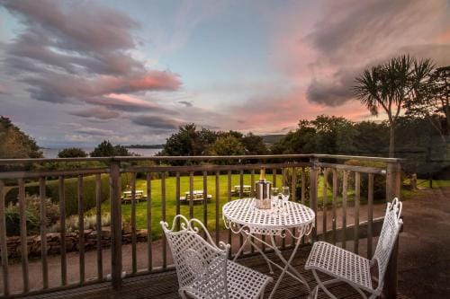 The Arran Lodge & Arran Sleep Huts Hotel in England