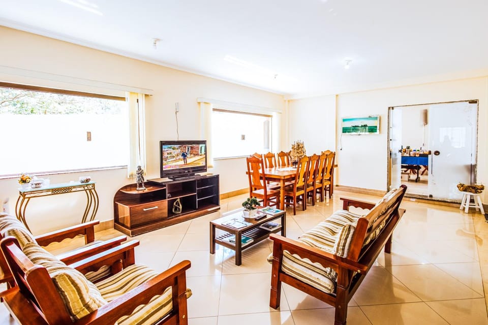 Shared lounge/TV area