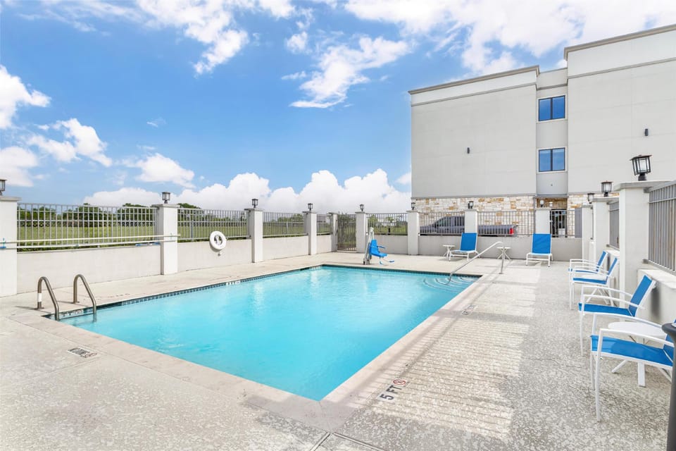Best Western Plus Waller Hotel Hotel in Harris County