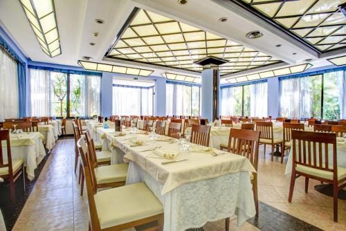 Hotel Rosalba - Valentini Family Village Hotel in Bellaria - Igea Marina
