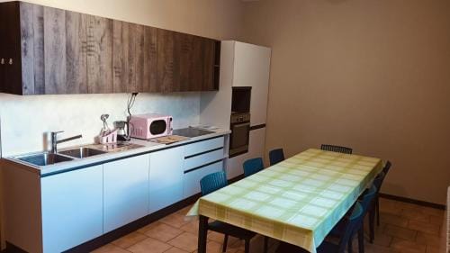 Casthello Ostello di Vallecamonica Hostel in Province of Brescia