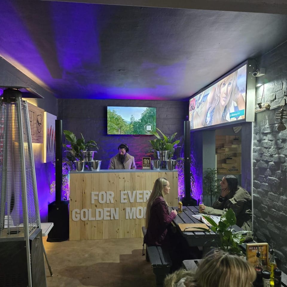 Bar/lounge