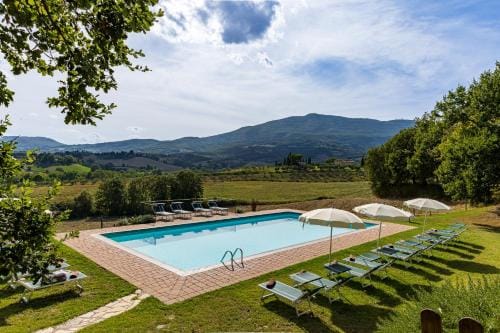 Villa Palazzo Bello con piscina e AC - Cetona Hotel in Umbria