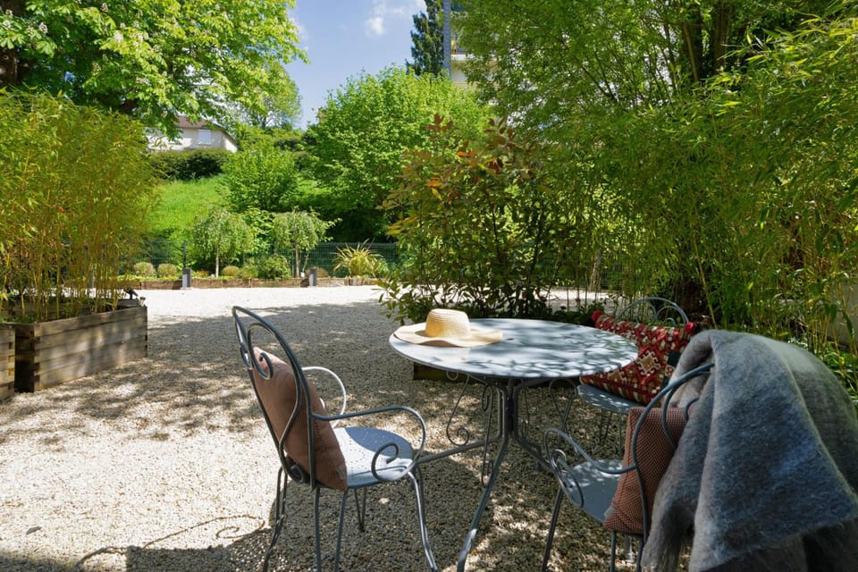 Les Studios De Honfleur Hotel in Honfleur