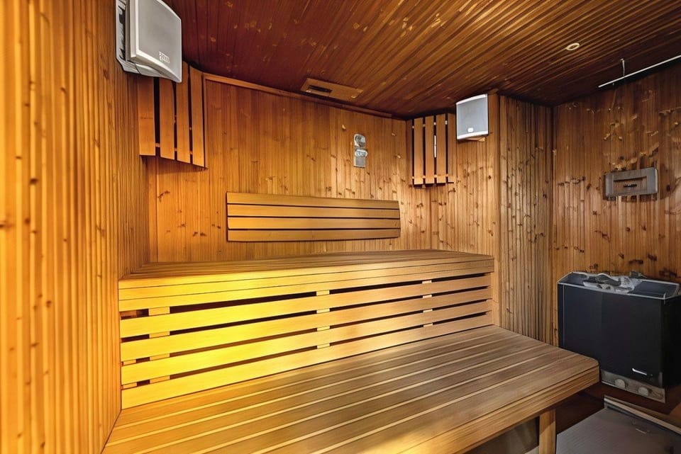 Roland House Apartment hotel in City of Westminster
