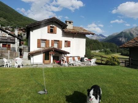 Residence Pavou Hotel in Aosta Valley, Italy