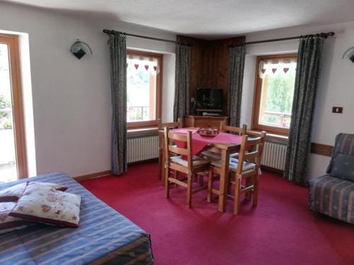 Residence Pavou Hotel in Aosta Valley, Italy