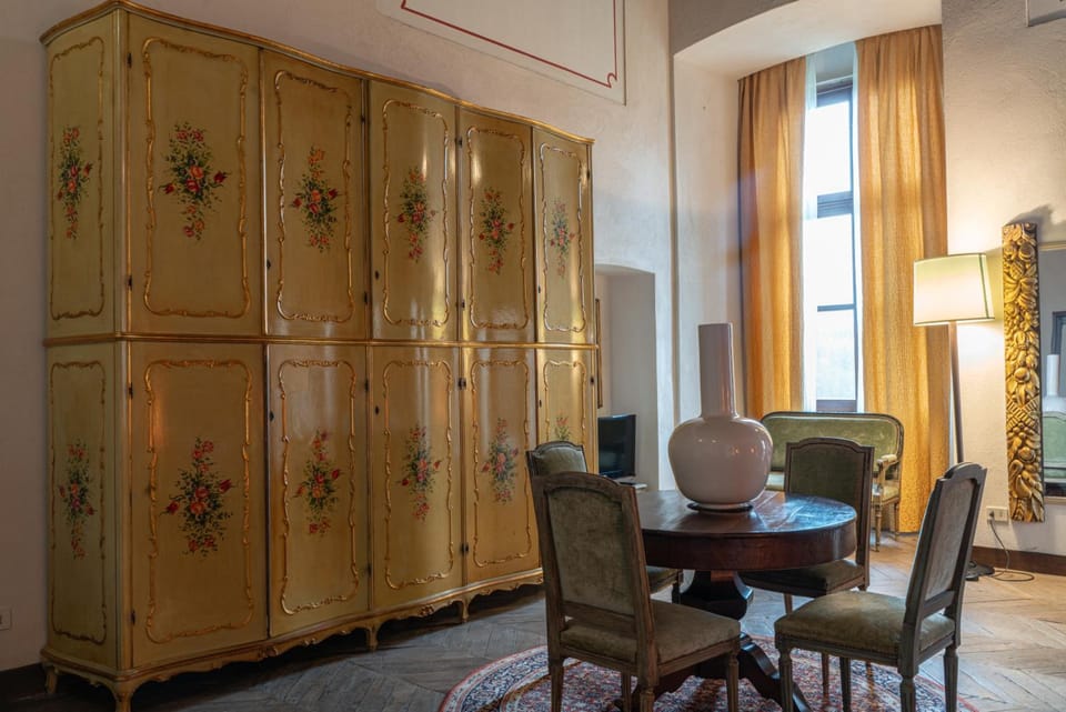 Castello Di Compiano Hotel Relais Museum Hotel in Liguria