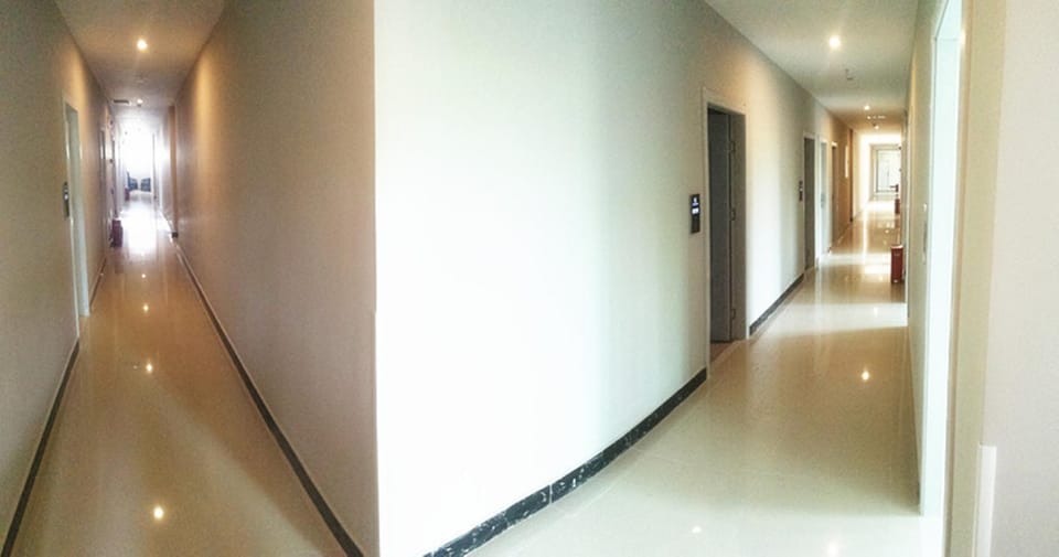 Yi Bai Liang Pin Jiu Dian Shang Hai Da Xue Hu Tai Lu Dian Hotel in Shanghai