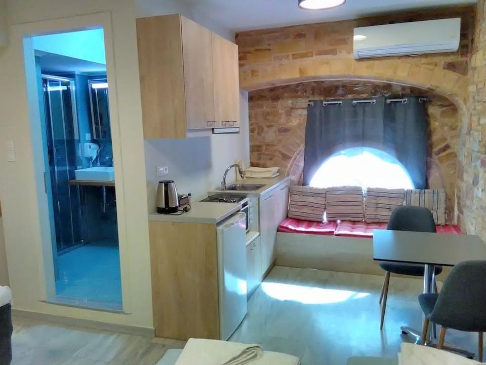 Chios City Inn Hotel in Decentralized Administration of the Aegean