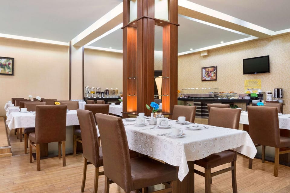 Days Hotel by Wyndham Baku Hotel in Baku