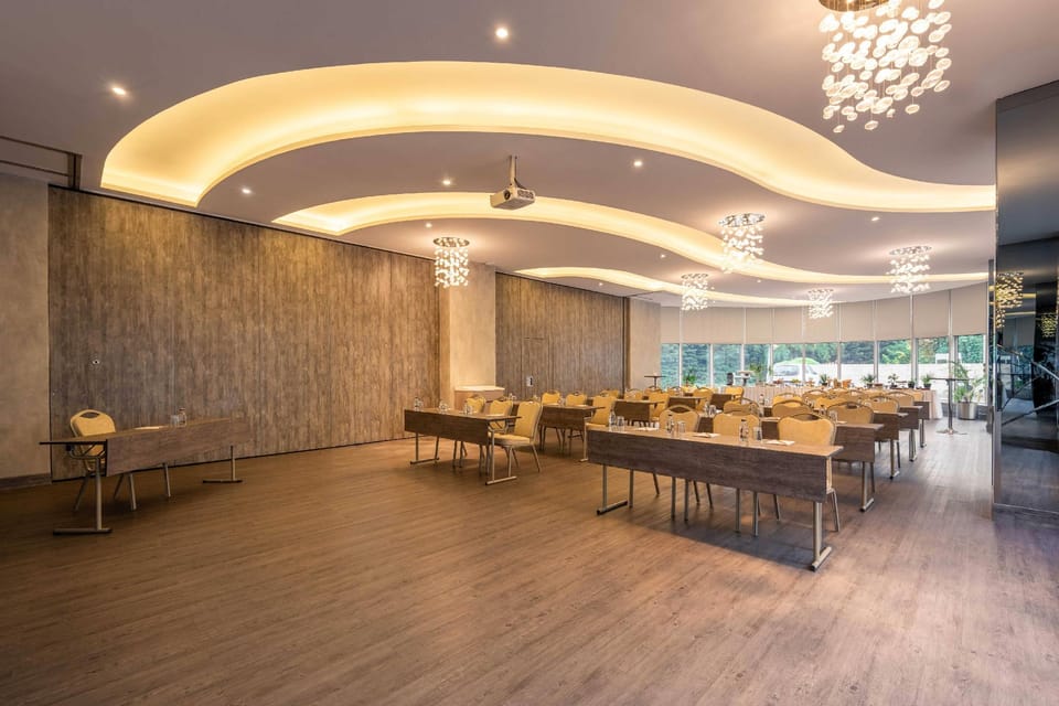 Ramada Encore by Wyndham Istanbul Bayrampasa Hotel in Istanbul