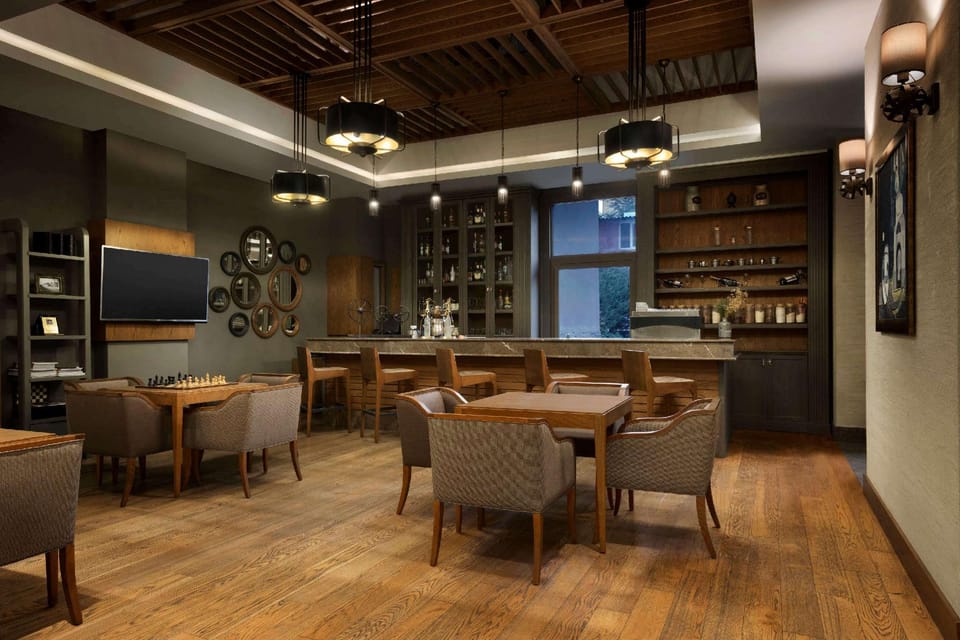 Bar/lounge