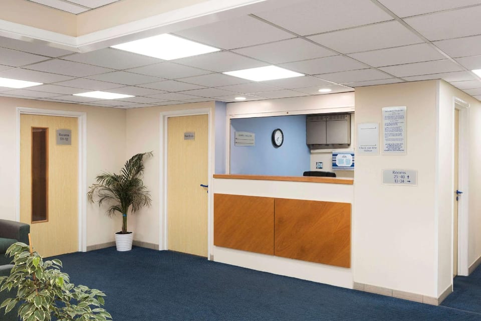 Days Inn by Wyndham Sutton Scotney South Hotel in Test Valley District