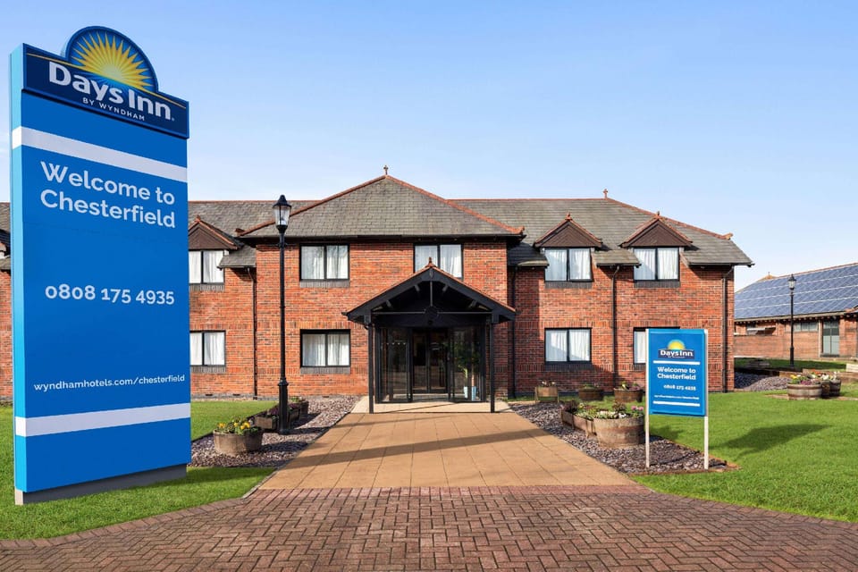 Days Inn by Wyndham Chesterfield Tibshelf Hotel in North East Derbyshire District