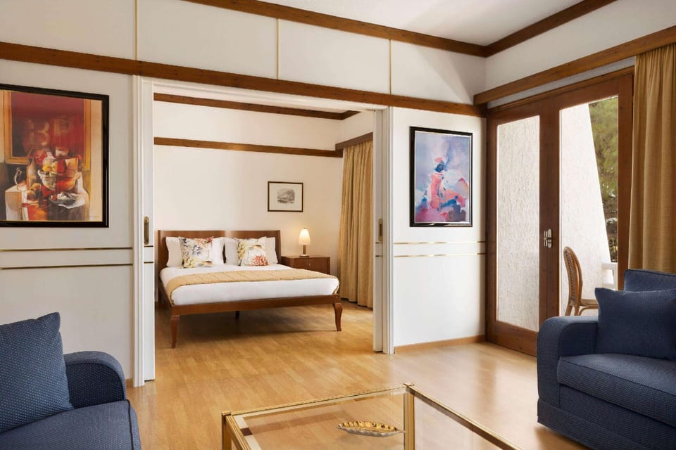 Suite room