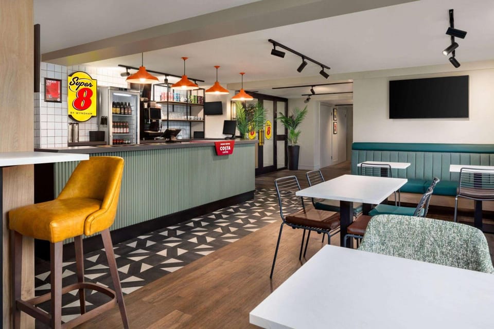 Super 8 by Wyndham Durham Hotel in England