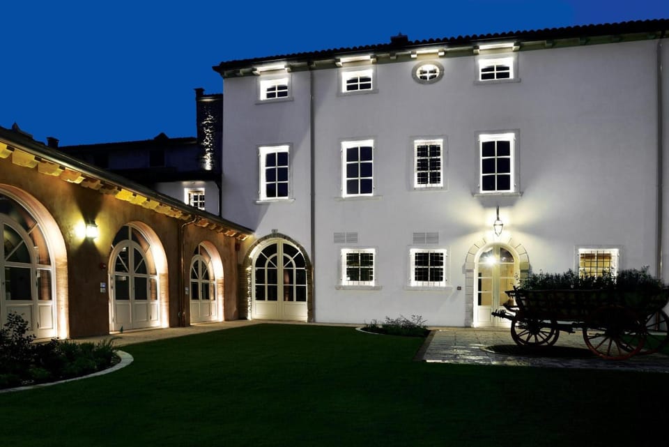 Residence Corte San Carlo Hotel in Colà