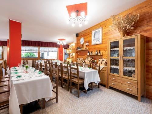 Mondo D'Oro Hotel in Canton of Valais