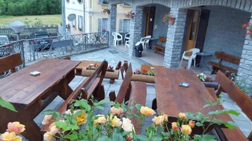 Mondo D'Oro Hotel in Canton of Valais