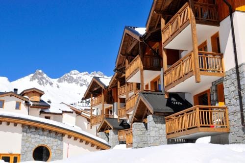 Residence Goelia Les 4 Vallees Hotel in Saint-François-Longchamp
