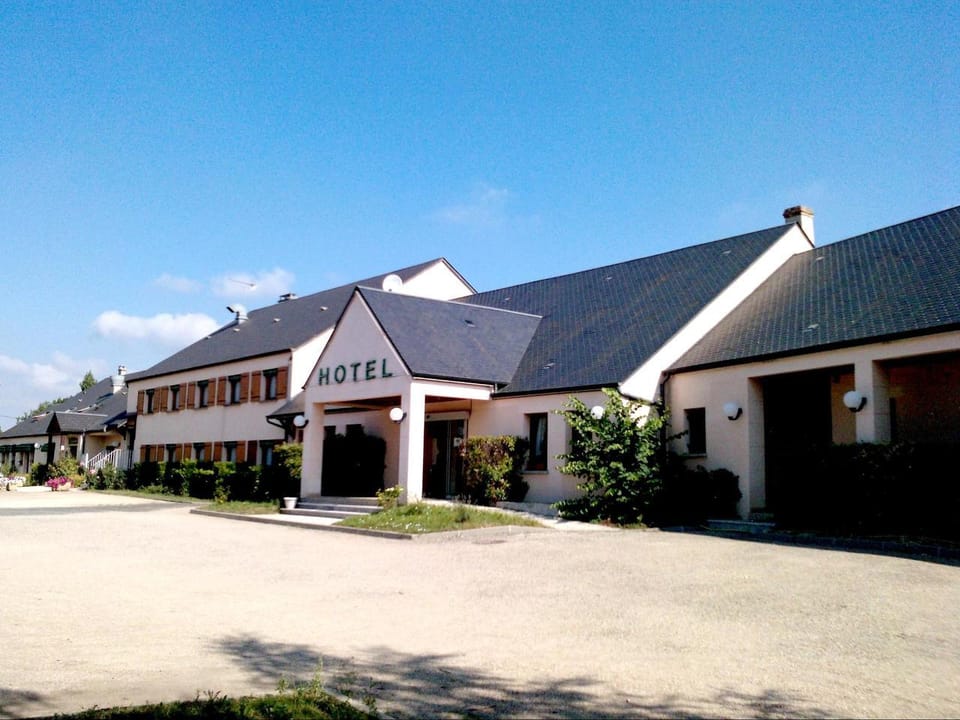 Logis Hotel Restaurant de l'Abbaye Hotel in Centre-Val de Loire