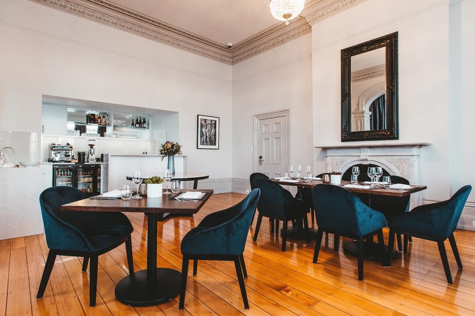 Maylands Lodge  Hotel in Tasmania